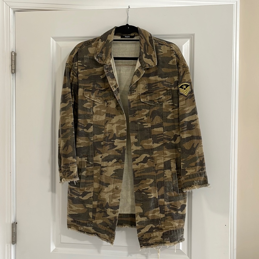 Longline denim camo jacket! Size small!
